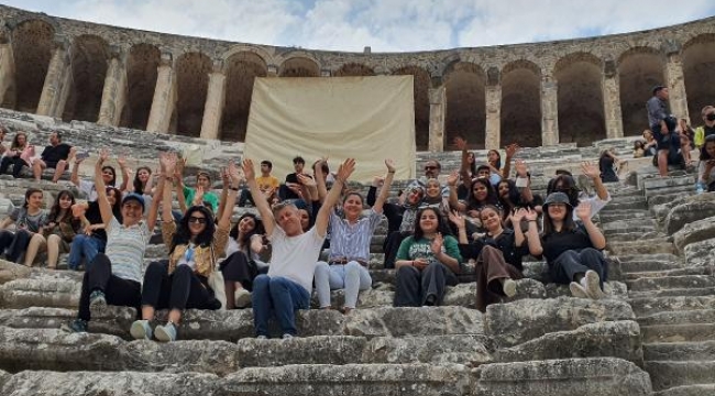 Büyükşehir, öğrencilere Antalya'yı gezdiriyor