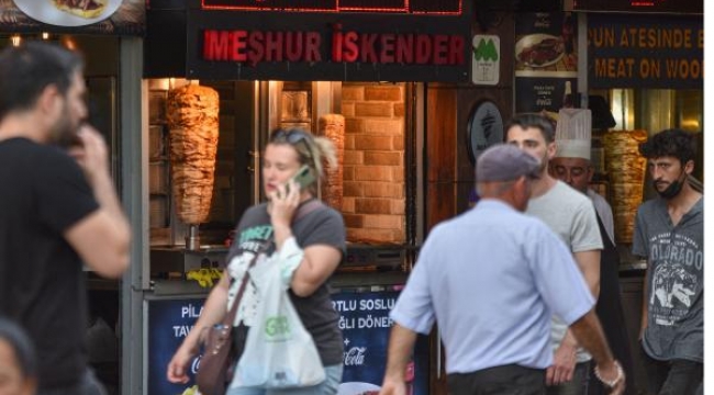 Yol kenarında pişirilen tavuk dönerde bakteriyel tehlike