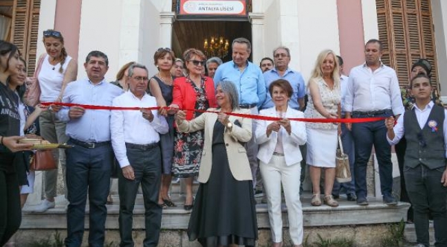 Antalya Lisesi Müzesi'nin tahsis girişimine tepki